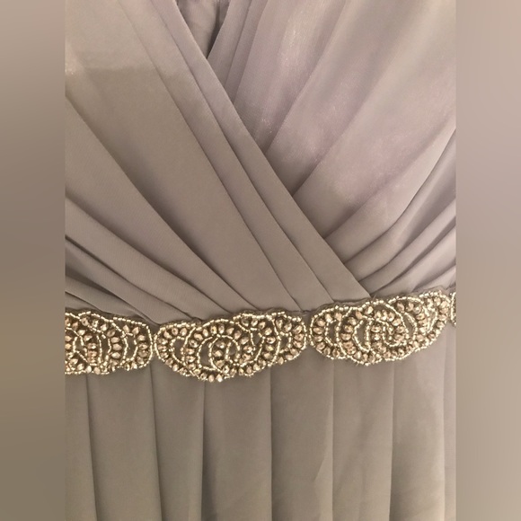 Gorgeous gray evening gown or prom dress - Picture 2 of 5